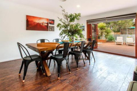 AMALFI DROMANA.... - Goulburn Accommodation 0