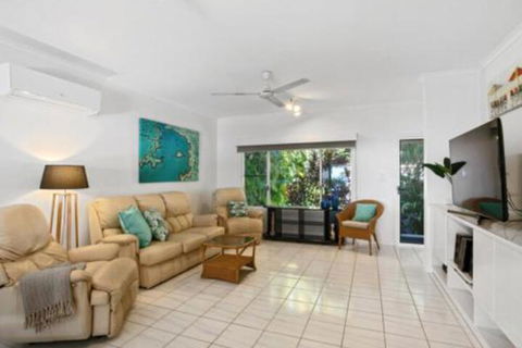 Seabreeze Beachfront Clifton - Goulburn Accommodation 3