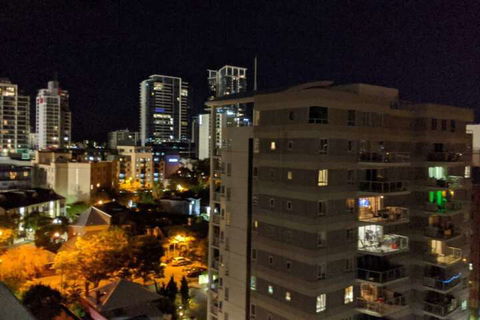 Stunning Two-storey Apartment In Perth's CBD - Goulburn Accommodation 4