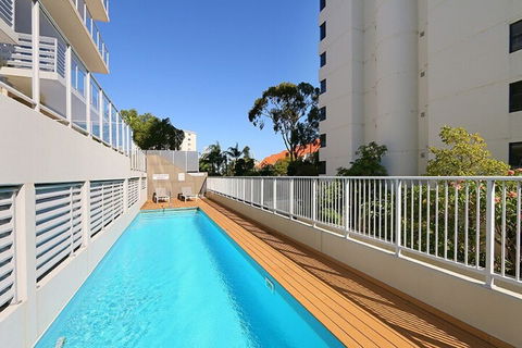 Stunning Two-storey Apartment In Perth's CBD - Goulburn Accommodation 5
