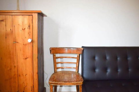 Incredible Location One Bedroom Apartment - Goulburn Accommodation 2