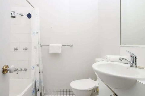 Comfortable Studio Near New Farm Park - Goulburn Accommodation 2
