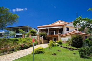 Away On Massinger Street - Goulburn Accommodation 0