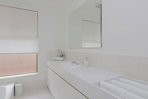 Alexandra Villa - Goulburn Accommodation 0