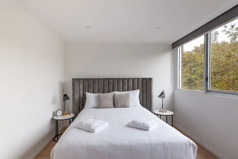 Modern Stylish Penthouse - Goulburn Accommodation 6
