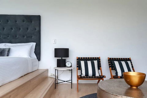 Modern Stylish Penthouse - Goulburn Accommodation 5