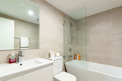 Modern Stylish Penthouse - Goulburn Accommodation 7