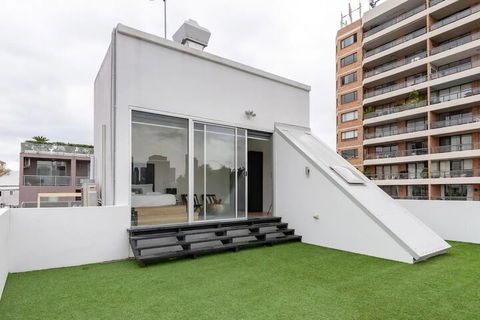 Modern Stylish Penthouse - Goulburn Accommodation 2