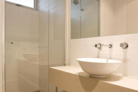 Alouarn Apartment 1 - Goulburn Accommodation 5