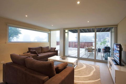 Alouarn Apartment 1 - Goulburn Accommodation 7