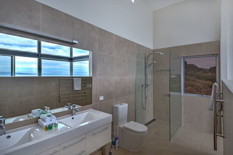 Halcyon - Goulburn Accommodation 5