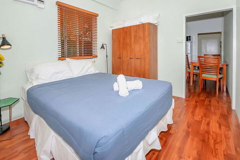 Easy Going Holiday Unit On McKenzie MK4 - Goulburn Accommodation 5