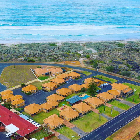 Geraldton's Ocean West - Goulburn Accommodation 0