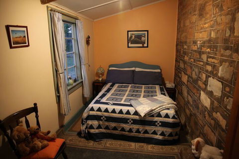 Kookaburra Cottage - Goulburn Accommodation 1