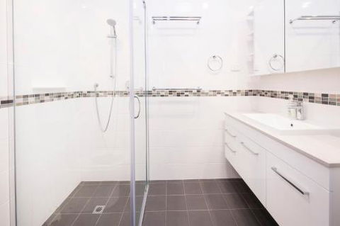 Daves Digs - Goulburn Accommodation 1