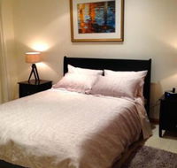 The Villa on Pine Tree - Goulburn Accommodation