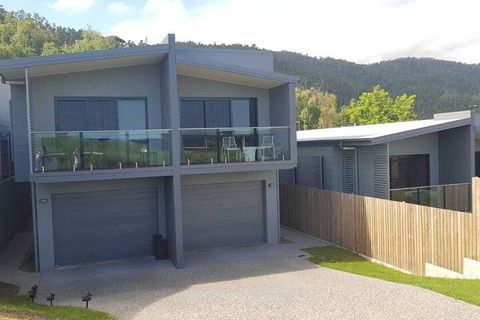 Daydream Spcaious & Comfortable With Water Views - Goulburn Accommodation 1