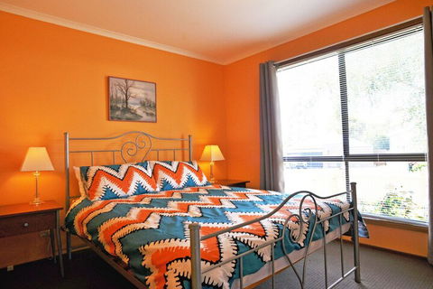 Alwyns By THE SEA PET Friendly - Goulburn Accommodation 3