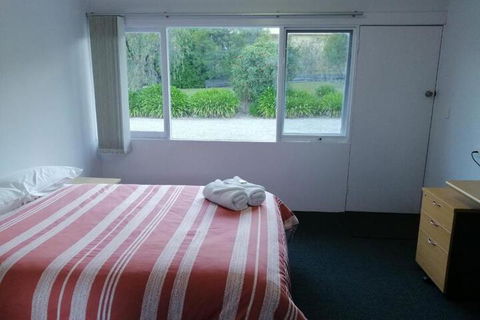 Mount Beauty Motor Inn - Goulburn Accommodation 2