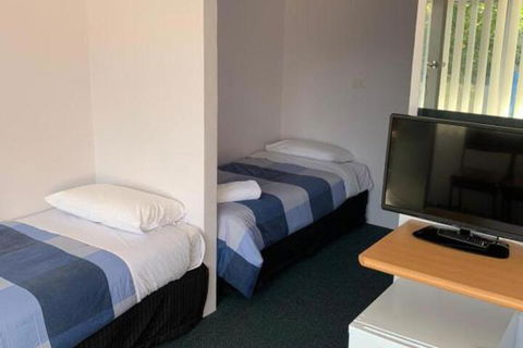 Mount Beauty Motor Inn - Goulburn Accommodation 4