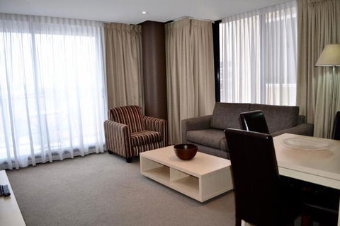 APTonNorthTCE - Goulburn Accommodation 2