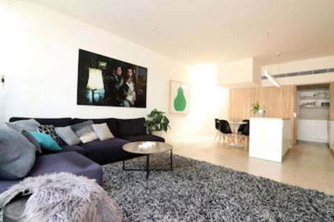 Inspired Designer Carlton North Terrace - Rejuvenate Stays - Goulburn Accommodation 0