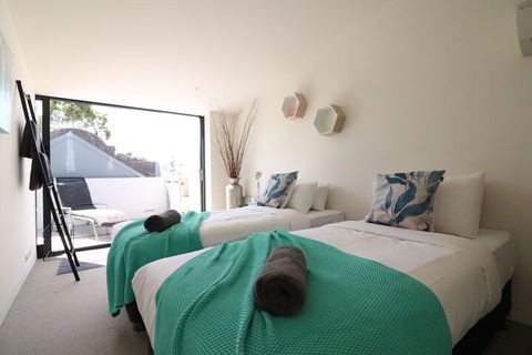 Inspired Designer Carlton North Terrace - Rejuvenate Stays - Goulburn Accommodation 5
