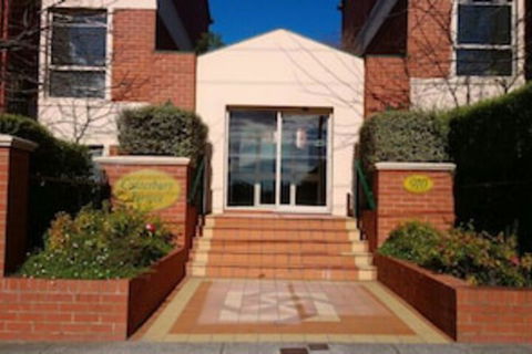 Australian Home Away At Box Hill 2 Bedroom - Goulburn Accommodation 0