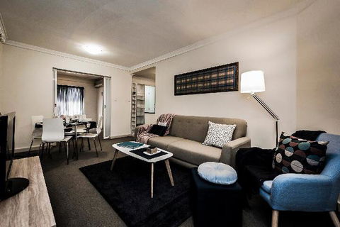 AirExec Apartments - Goulburn Accommodation 4