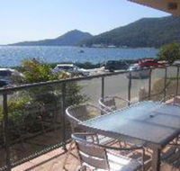 3 Bedroom House Shoal Bay Palm Beach - Goulburn Accommodation