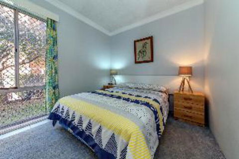 2 Bedroom Apartment Castaways Unit 1 - Goulburn Accommodation 3