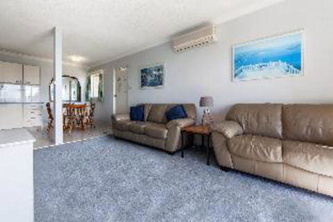2 Bedroom Apartment Castaways Unit 1 - Goulburn Accommodation 1