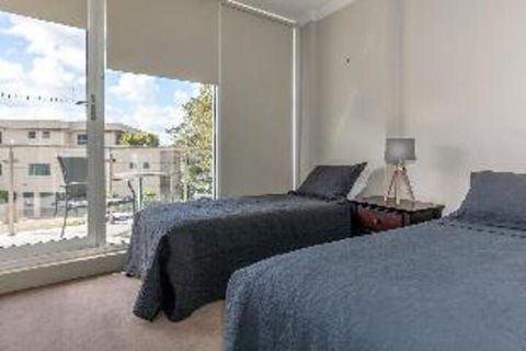 3 Bedroom Apartment Oasis Unit 3 / 5 - Goulburn Accommodation 2