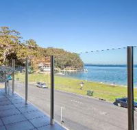 2 Bedroom Apartment Little Hut Unit 3 20 Kurrawa Close - Goulburn Accommodation