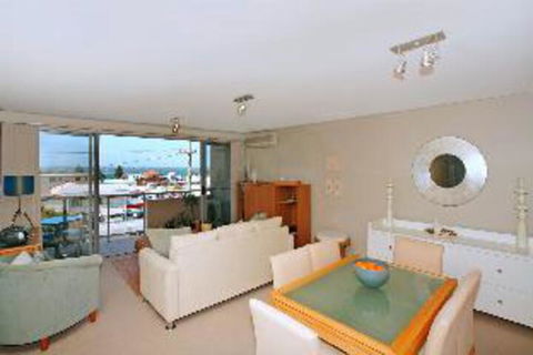 2 Bedroom Apartment Bayview Apartments Unit 7 - Goulburn Accommodation 0