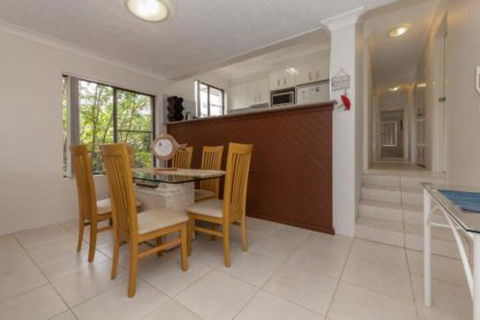 3 Bedroom Apartment Tradewinds Unit 3 - Goulburn Accommodation 5
