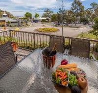 3 Bedroom Apartment Tradewinds Unit 3 - Goulburn Accommodation