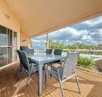 3 Bedroom Villa Moy at Nelson Bay 2 / 30 Thurlow Avenue FREE WIFI - Goulburn Accommodation