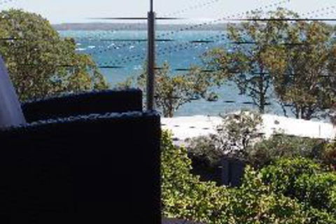 3 Bedroom House Government Road 117a Pollys View FREE WIFI & PET FRIENDLY - Goulburn Accommodation 0