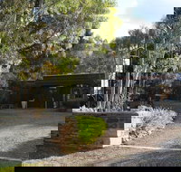 William Hunt's Retreat - Redwood Studio - Goulburn Accommodation