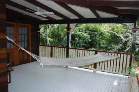 Appian Beach House - Goulburn Accommodation 2