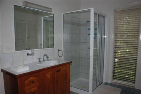Appian Beach House - Goulburn Accommodation 3