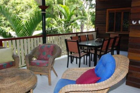Appian Beach House - Goulburn Accommodation 0