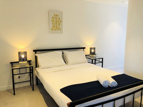 Comfy 2-Bedroom Apartment Level 5 - Goulburn Accommodation 4