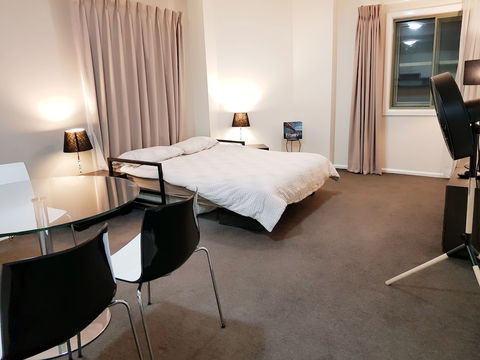 Darling Harbour Modern 1 Bedroom Apartment - Goulburn Accommodation 1