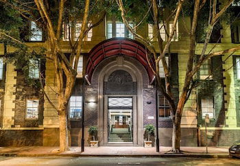 Darling Harbour Modern 1 Bedroom Apartment - Goulburn Accommodation 5