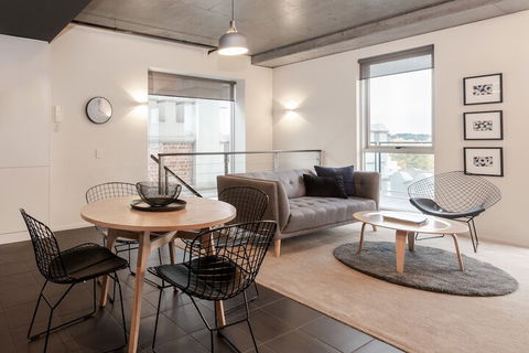 Luxury East Melbourne Apartment - Goulburn Accommodation 4