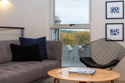 Luxury East Melbourne Apartment - Goulburn Accommodation 5