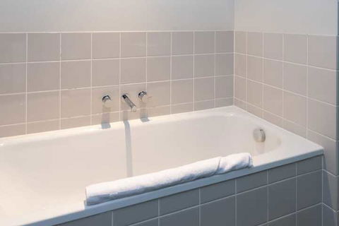 Luxury East Melbourne Apartment - Goulburn Accommodation 2