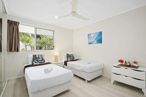 Diamond Beach Resort 2BR Bath - Goulburn Accommodation 4